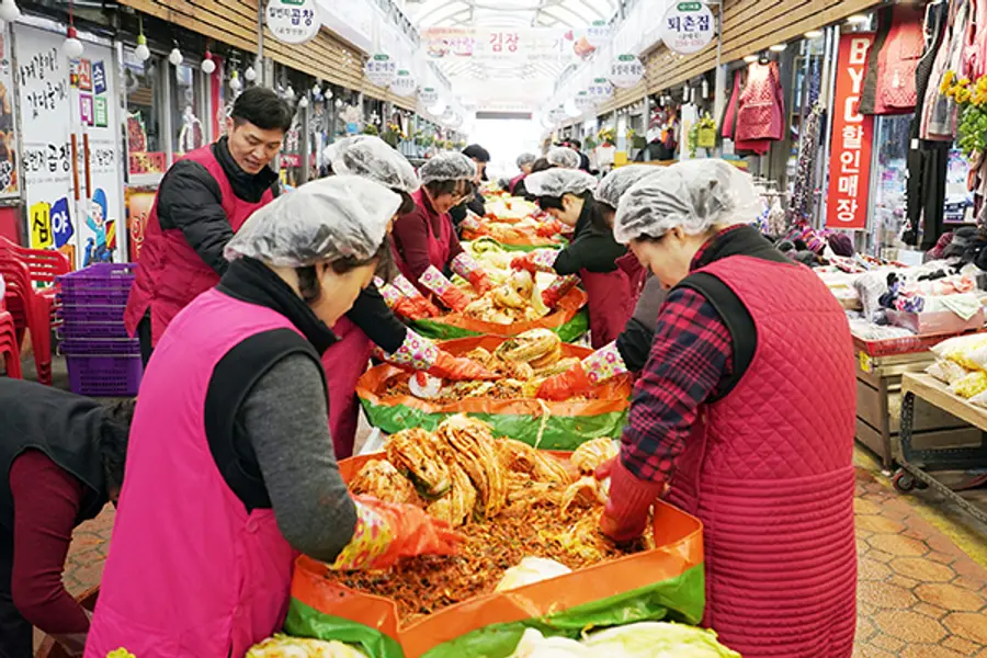 답십리 현대시장 상인 김장 3,000㎏ 나눔