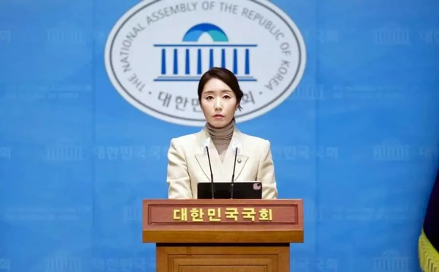강선우 국회의원, 더불어민주당 대변인 사임